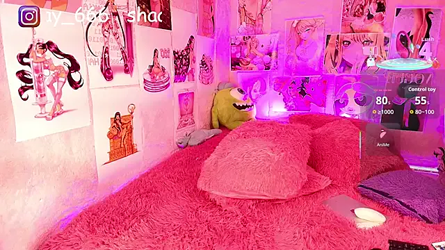 Yui-Ch – webcam model profile photo Image 13