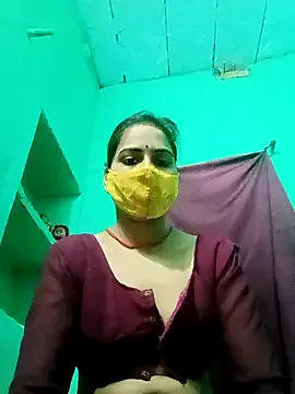 Hannahoff – webcam model profile photo Image 4