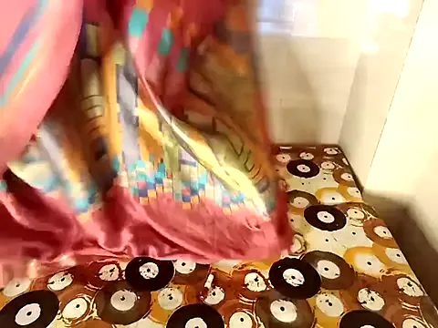 Yui-Ch – webcam model profile photo Image 13