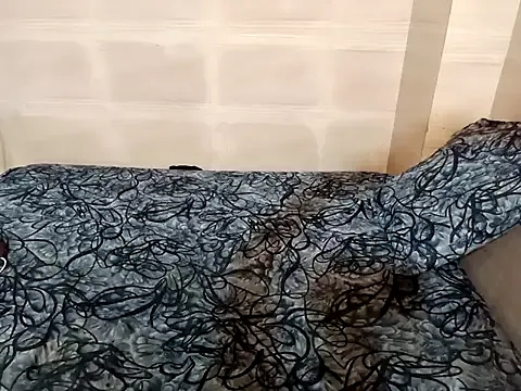 Yui-Ch – webcam model profile photo Image 2