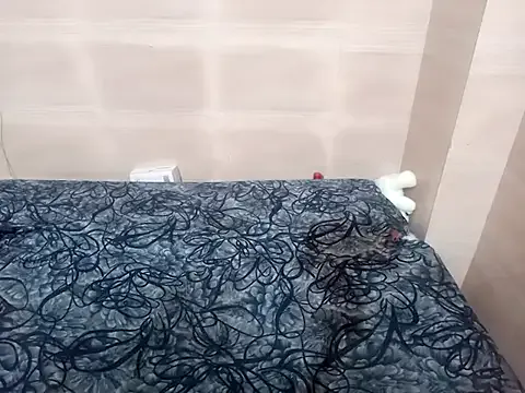 Yui-Ch – webcam model profile photo Image 6