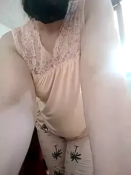 KittyMoretti – webcam model profile photo Image 4