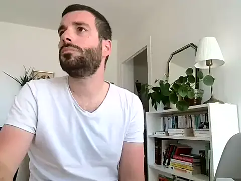 R-bonbon – webcam model profile photo Image 2