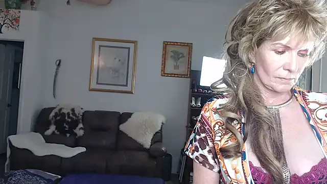 NANA_7 – webcam model profile photo Image 7