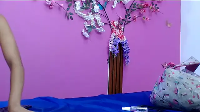 ManaMi-maru – webcam model profile photo Image 5