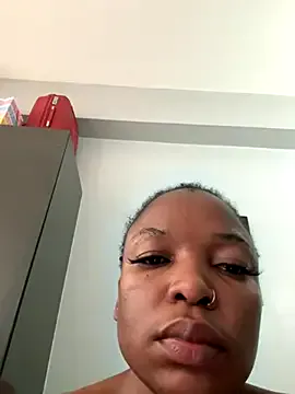 oxo_yuna_oxo – webcam model profile photo Image 18