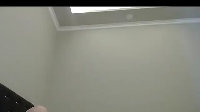 Awesomelusty – webcam model profile photo Image 4