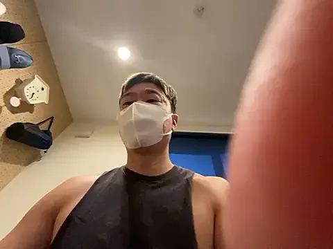 hintly – webcam model profile photo Image 9