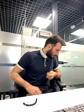 Yo155 – webcam model profile photo Image 2