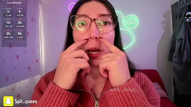 Awesomelusty – webcam model profile photo Image 6