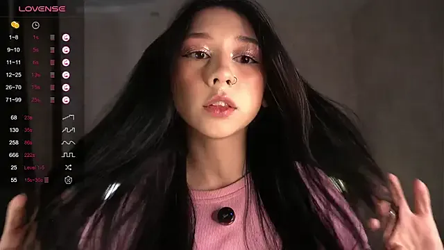 oxo_yuna_oxo – webcam model profile photo Image 19