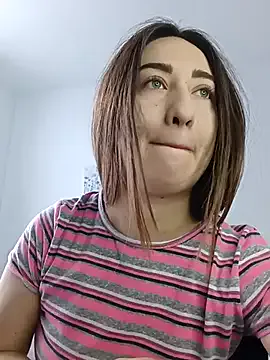 ViviVIsion – webcam model profile photo Image 13