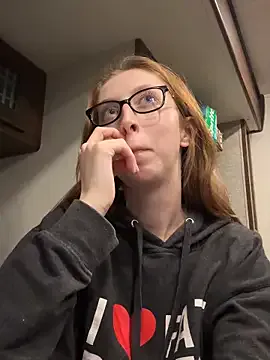 roouse – webcam model profile photo Image 2