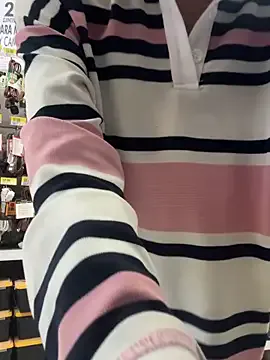 happy_hino – webcam model profile photo Image 16