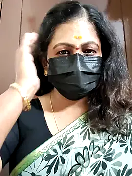 oxo_yuna_oxo – webcam model profile photo Image 11