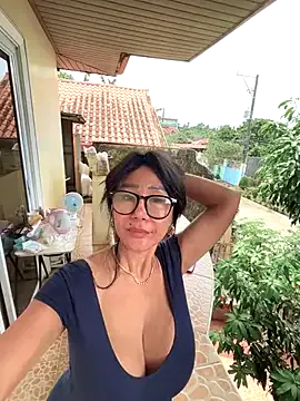 oxo_yuna_oxo – webcam model profile photo Image 18