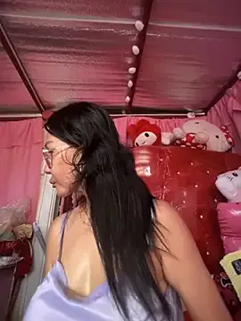 oxo_yuna_oxo – webcam model profile photo Image 2