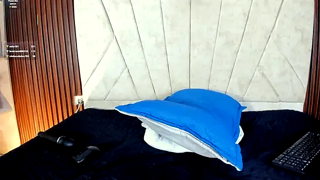 Crystal_Valentine – webcam model profile photo Image 3