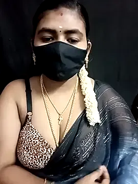 Awesomelusty – webcam model profile photo Image 10