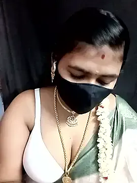 Awesomelusty – webcam model profile photo Image 17