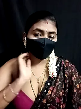 Awesomelusty – webcam model profile photo Image 6