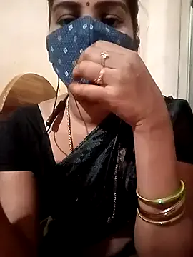 Awesomelusty – webcam model profile photo Image 11