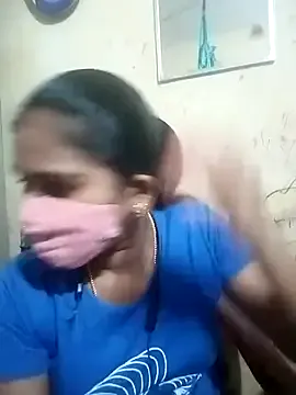 Awesomelusty – webcam model profile photo Image 2