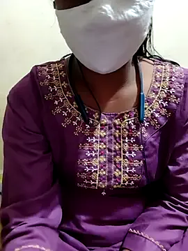 oxo_yuna_oxo – webcam model profile photo Image 4