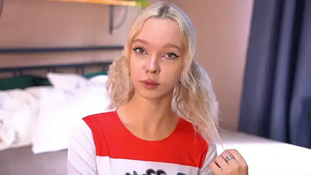 HillaryLewis – webcam model profile photo Image 17