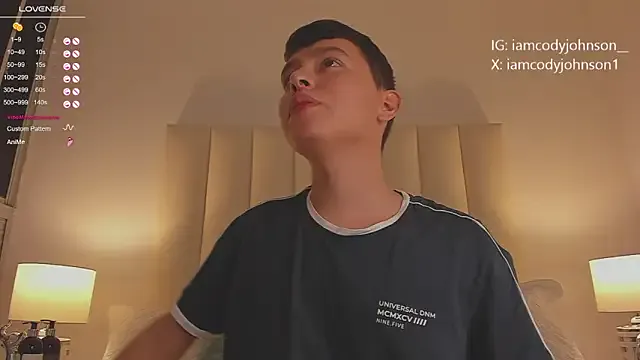 Inaa-Love – webcam model profile photo Image 16