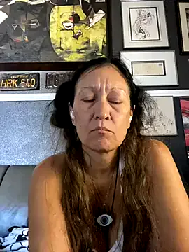 oxo_yuna_oxo – webcam model profile photo Image 14