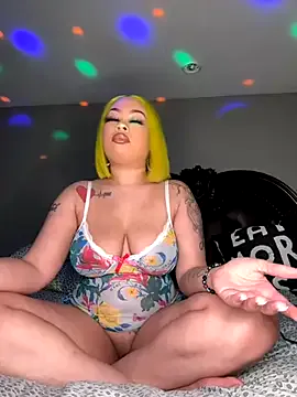 oxo_yuna_oxo – webcam model profile photo Image 16