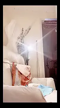 oxo_yuna_oxo – webcam model profile photo Image 10