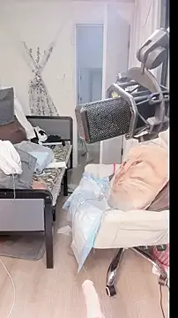 oxo_yuna_oxo – webcam model profile photo Image 4