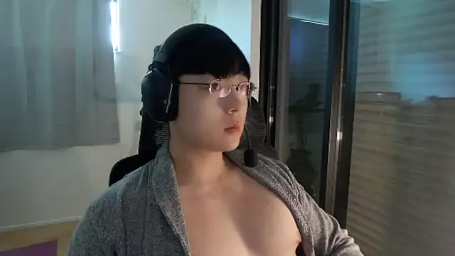 PumaShyXD – webcam model profile photo Image 17