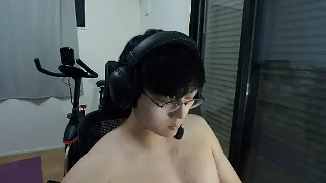 PumaShyXD – webcam model profile photo Image 19