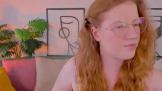 oxo_yuna_oxo – webcam model profile photo Image 3