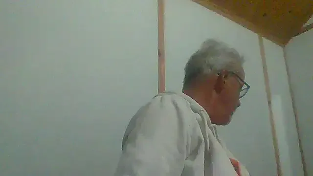 oxo_yuna_oxo – webcam model profile photo Image 19