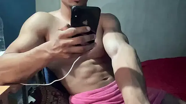 Midwestalpha – webcam model profile photo Image 19