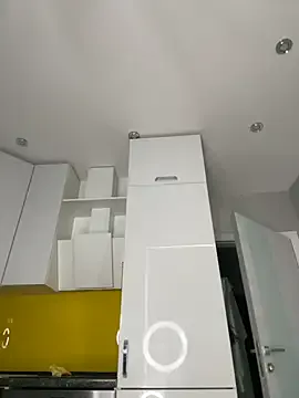 PumaShyXD – webcam model profile photo Image 2