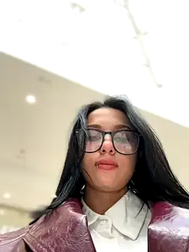 oxo_yuna_oxo – webcam model profile photo Image 4