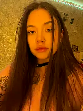 NANA_7 – webcam model profile photo Image 10