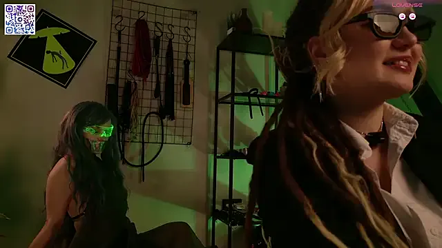 V-Hot-Sweti – webcam model profile photo Image 9