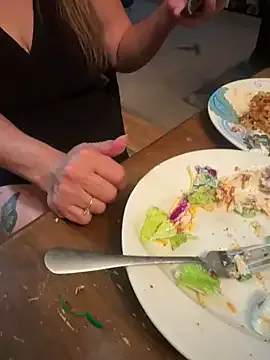 oxo_yuna_oxo – webcam model profile photo Image 11