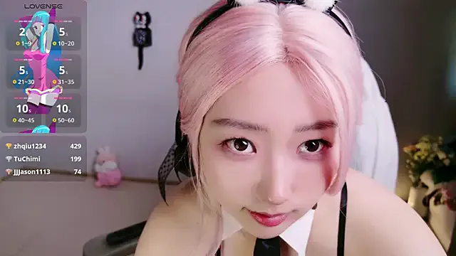 roouse – webcam model profile photo Image 3