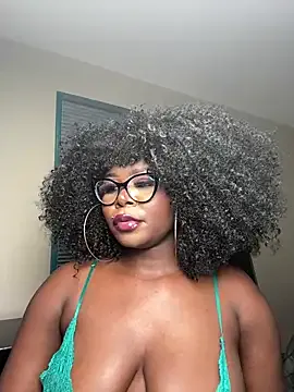 WomanNextdoor1 Image 6
