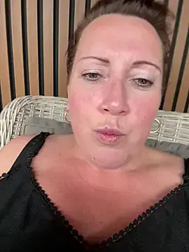 xsexycurvymilf Image 15