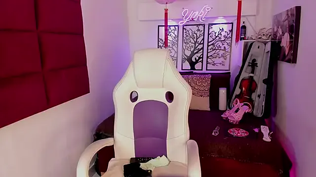 Mia--meow – webcam model profile photo Image 8