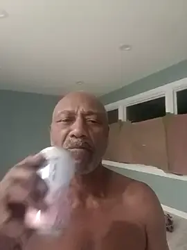 Yui-Ch – webcam model profile photo Image 13