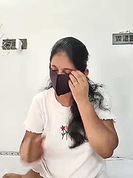 PumaShyXD – webcam model profile photo Image 11